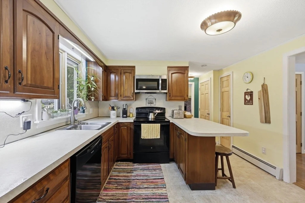 Photo of 75 Blandford Rd
