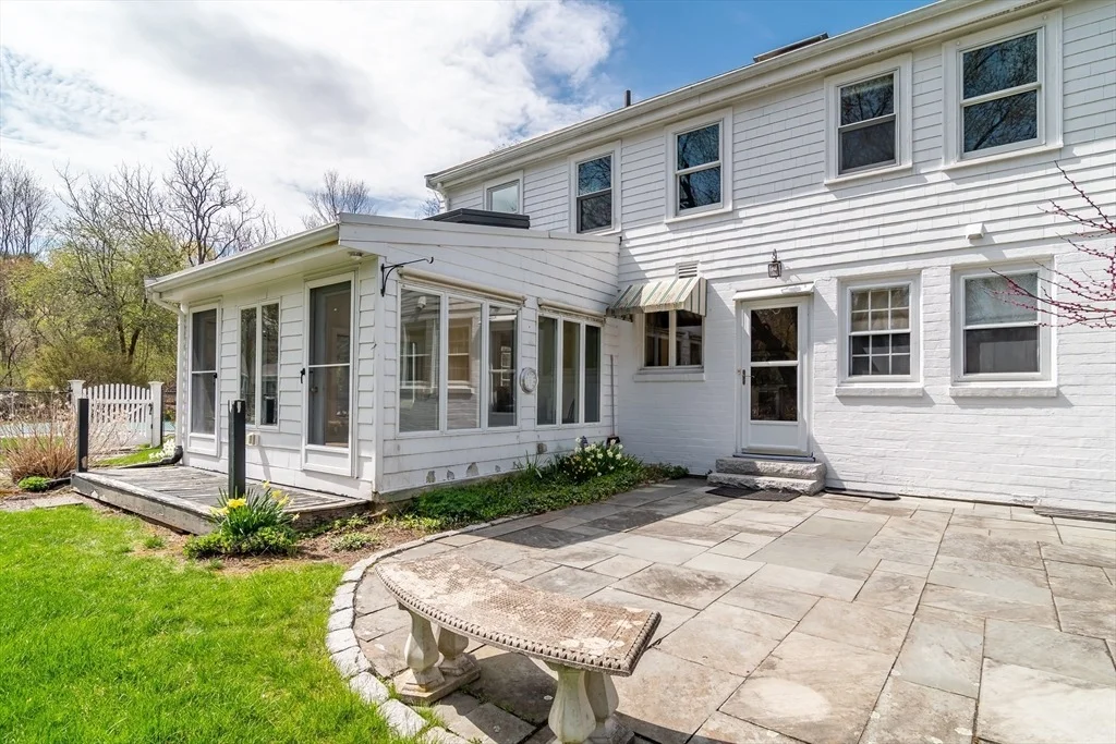 Photo of 431 Clapboardtree Street