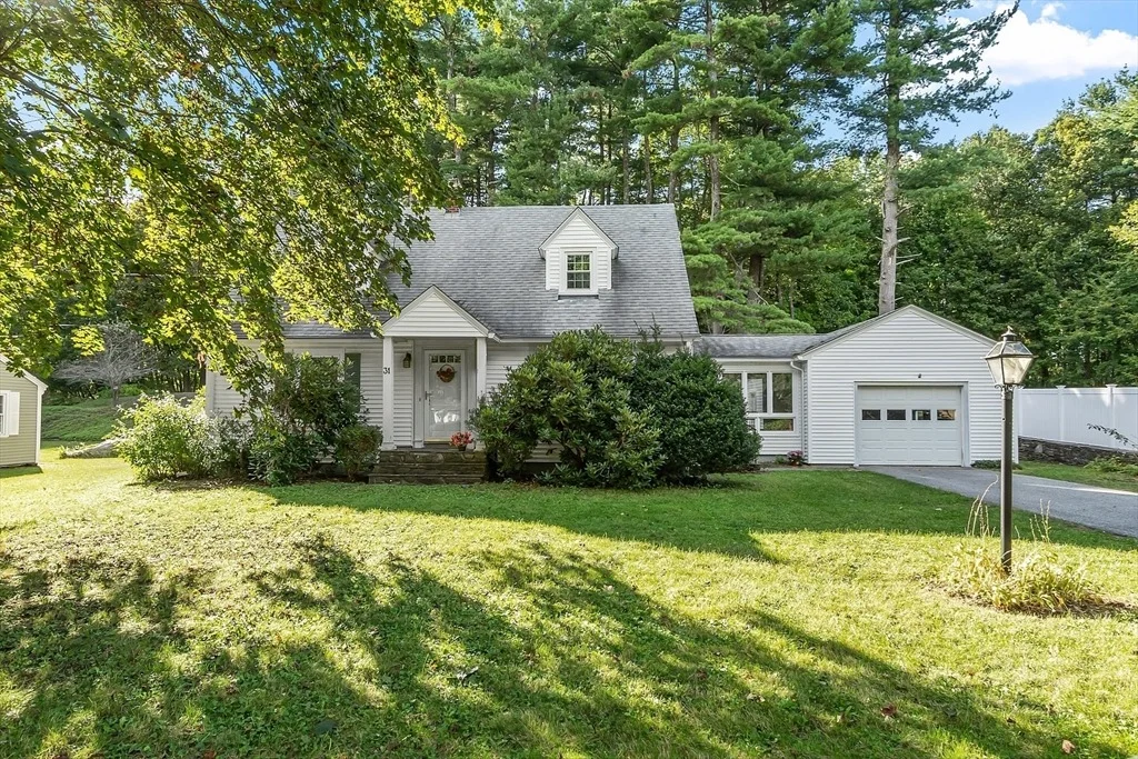 Photo of 31 Crestview Dr