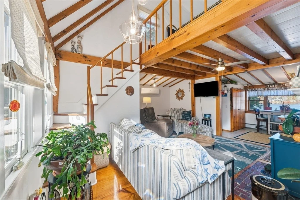 Photo of 44 Oak Pl