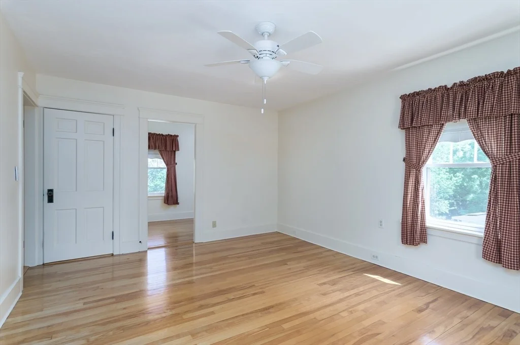 Photo of 20 Blaine Ave