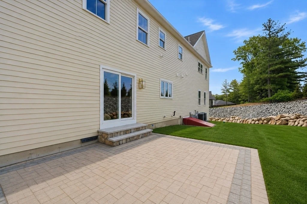 Photo of 16 Couture Way