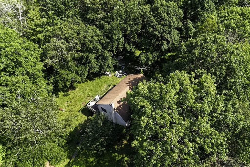 Photo of 800 Town Farm Rd