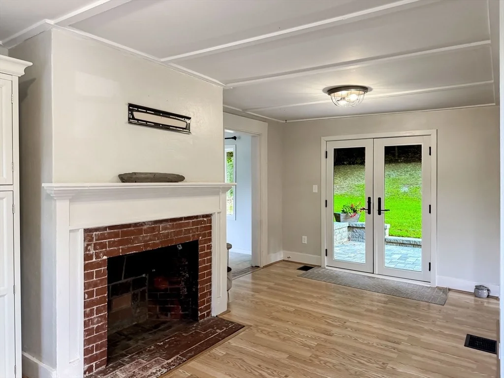 Photo of 24 Belvidere Rd