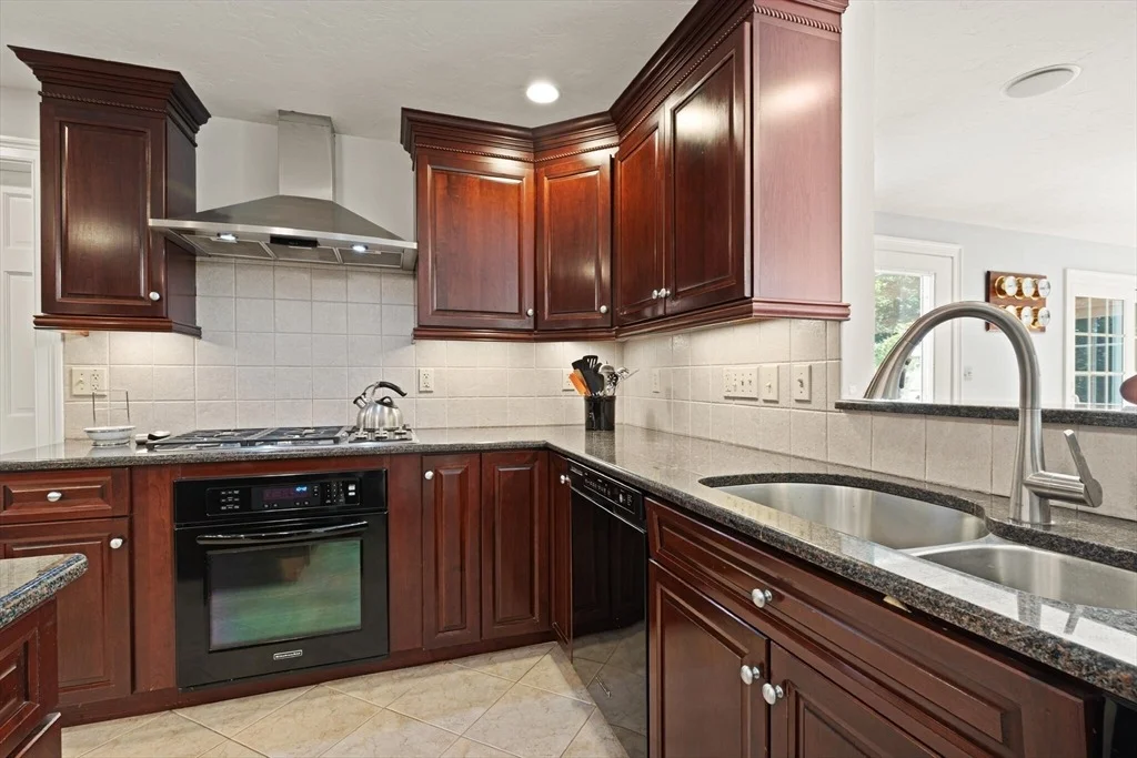 Photo of 9 Bogastow Circle