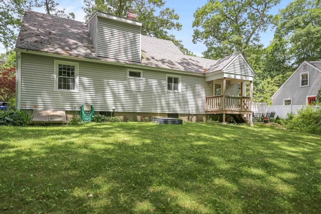 Photo of 4 Ledgewood Drive