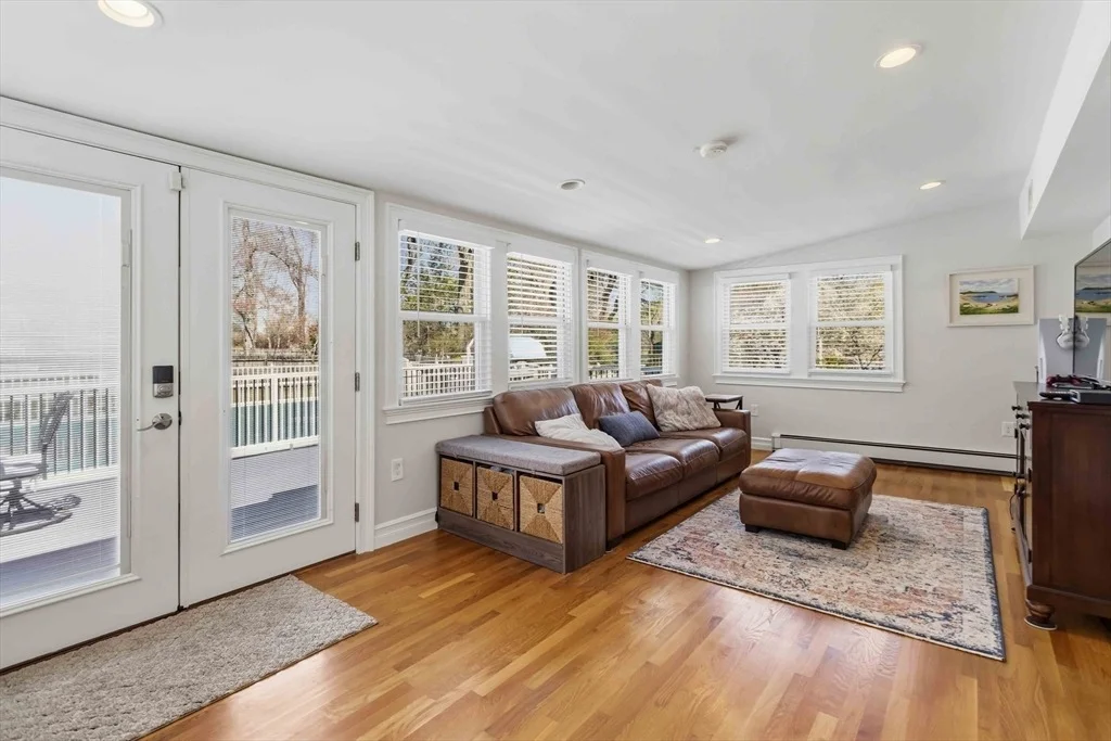 Photo of 27 Sun Valley Dr