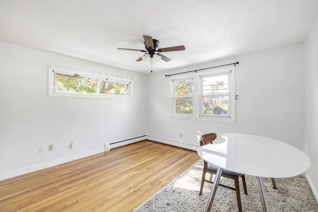 Photo of 13 Sandy Brook Rd