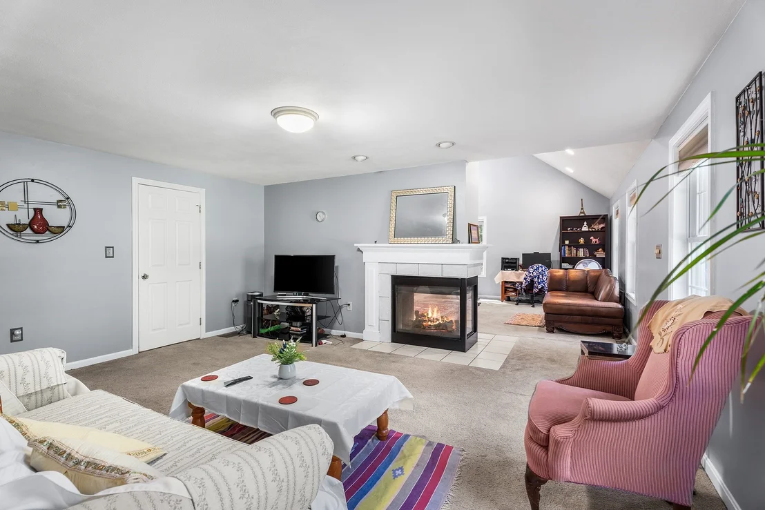 Photo of 245 Hampstead St