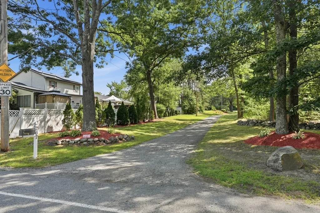 Photo of 267 Beacon