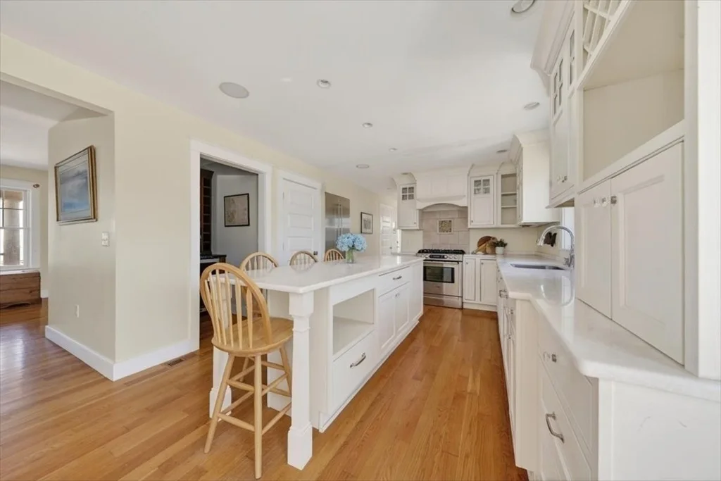 Photo of 33 Oceanside Drive