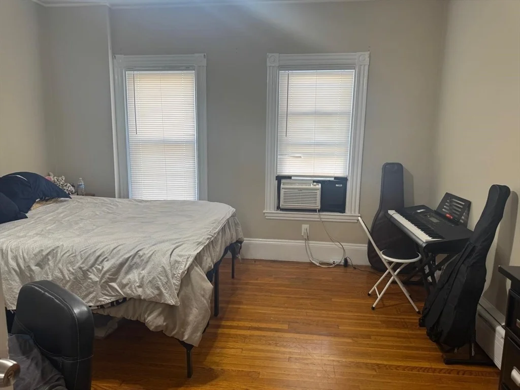 Photo of 98 Walnut St