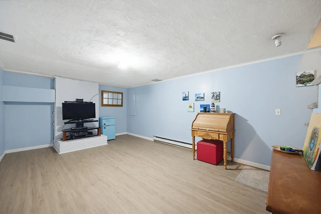 Photo of 77 Oxbow Dr
