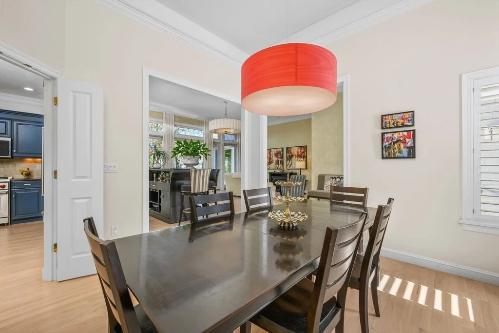 Photo of 131 Dunrobin Road