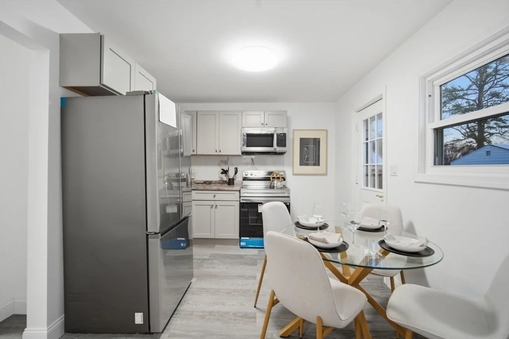Photo of 25 Pheland St