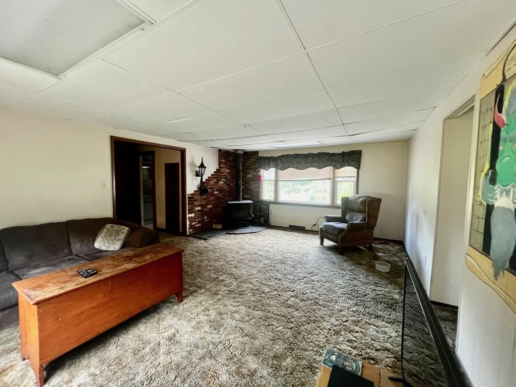 Photo of 1158 Millers Falls Rd