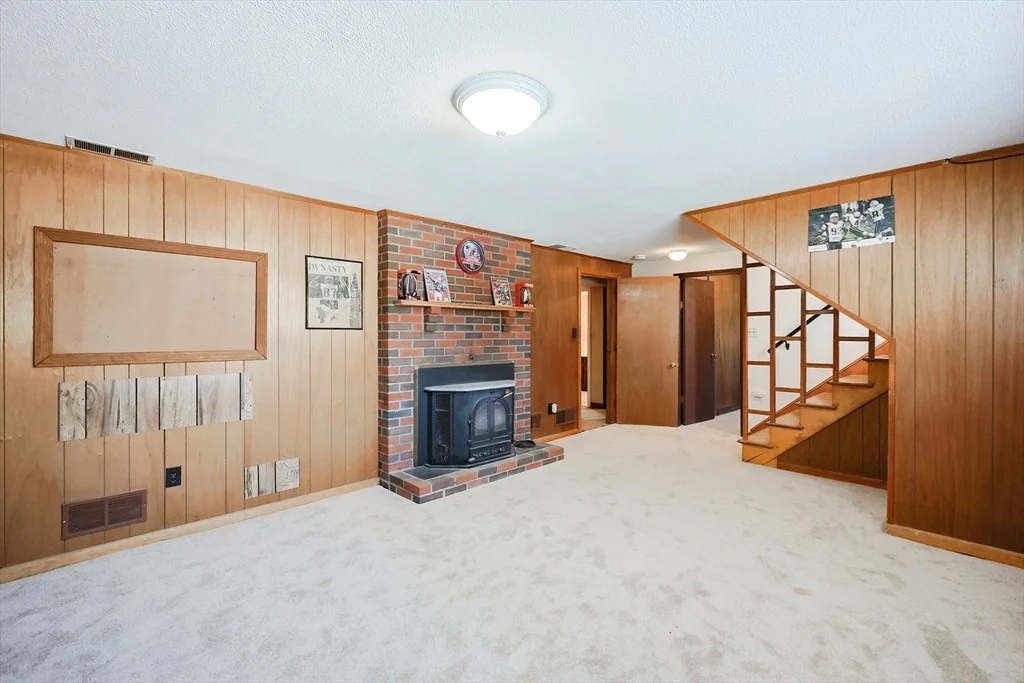 Photo of 22 Saddleback Hill Rd