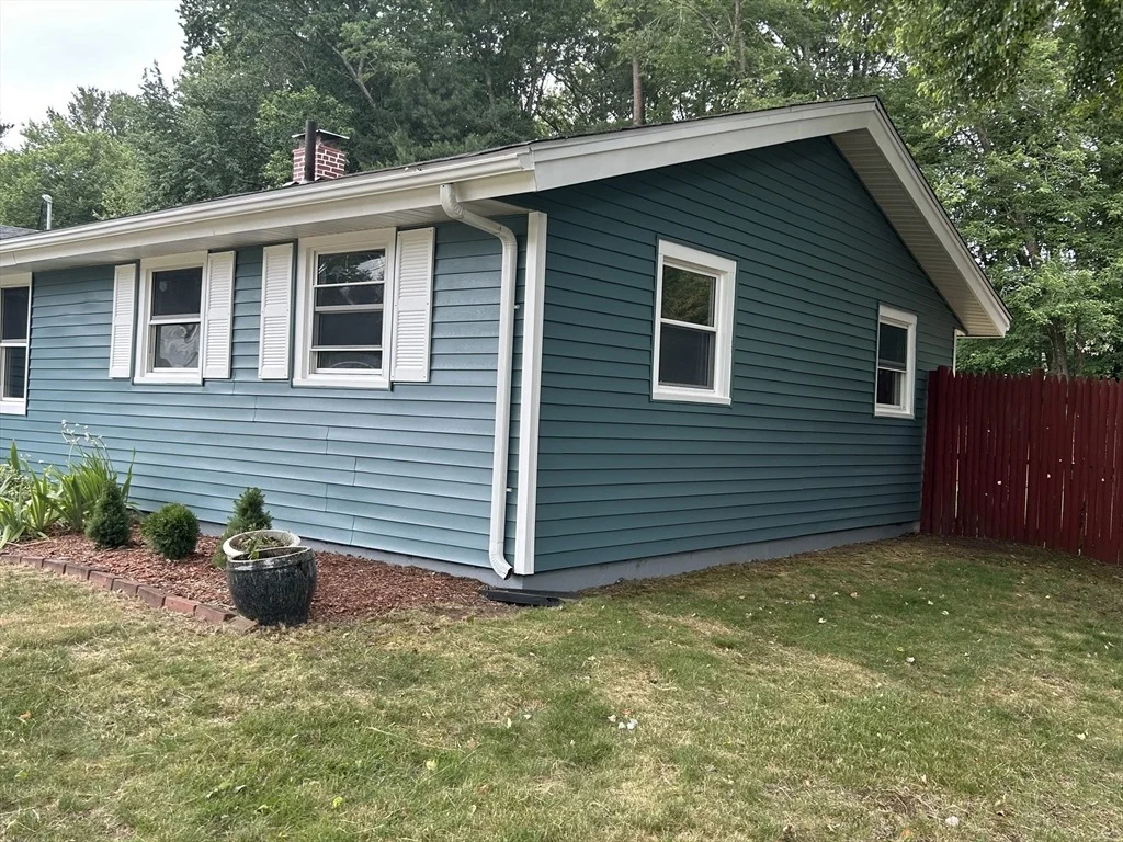 Photo of 44 Boyle Rd