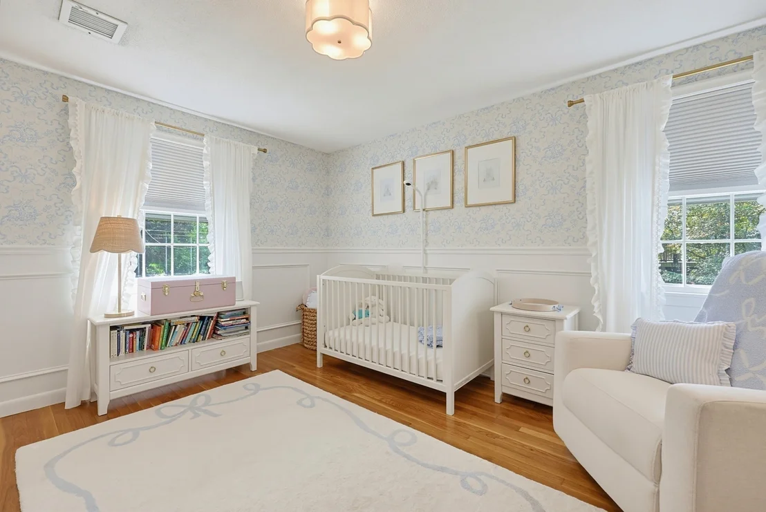 Photo of 10 Howe Circle