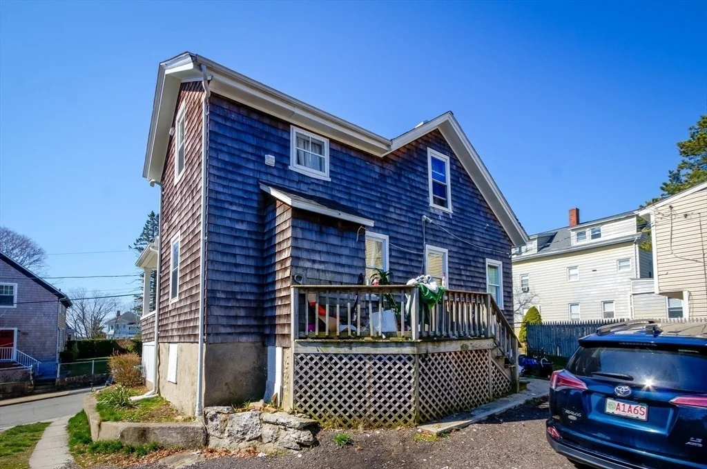 Photo of 546 Snell St