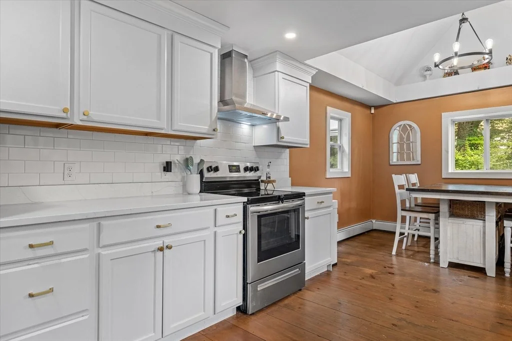 Photo of 152 N Main St