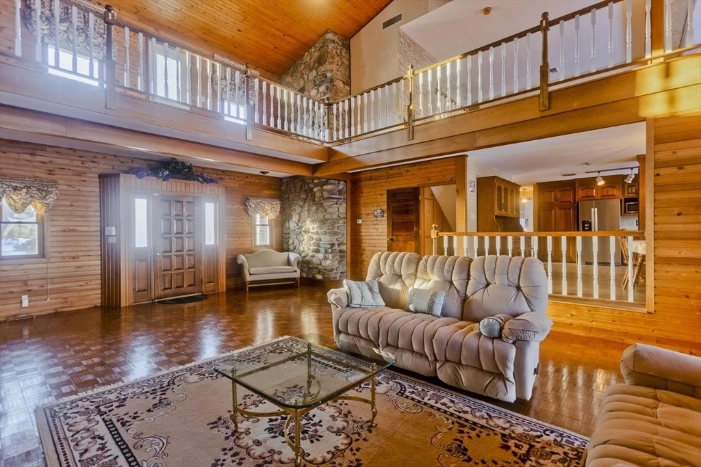 Photo of 119 Oakridge St.
