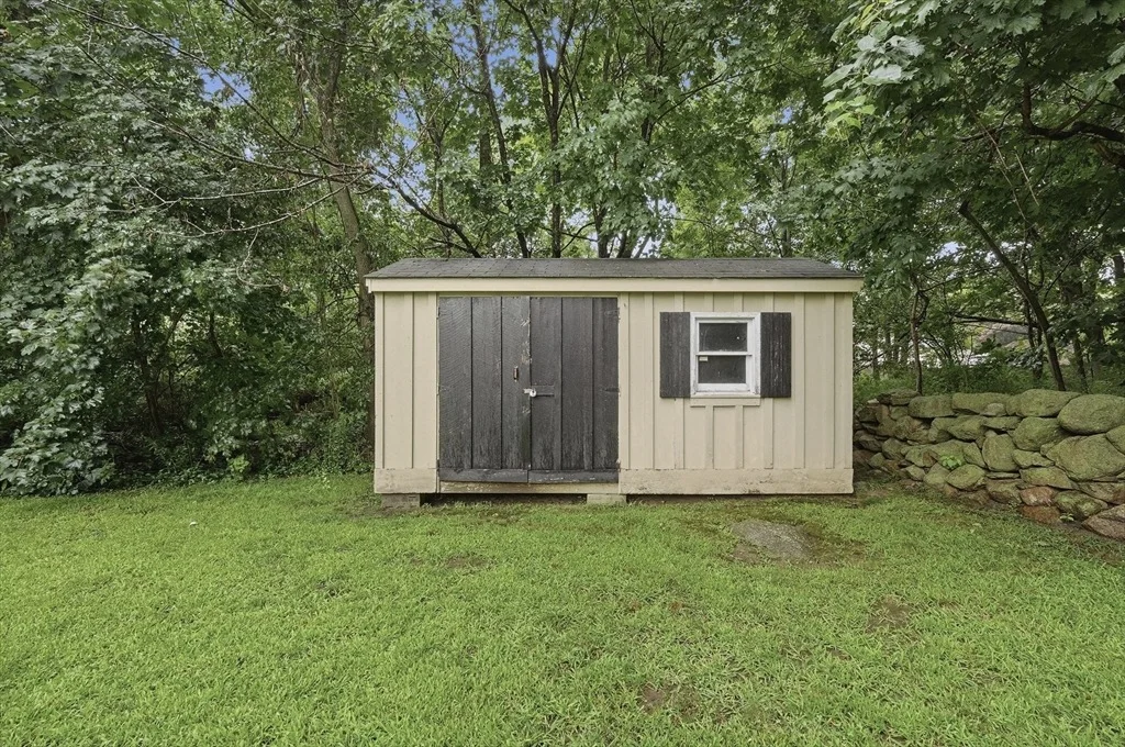 Photo of 568 Lantern Ln