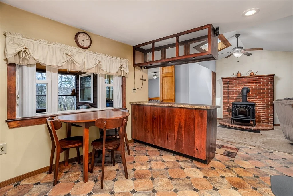Photo of 227 Log Cabin Road