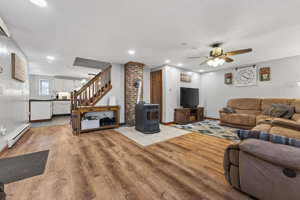 Photo of 156 Wales Rd
