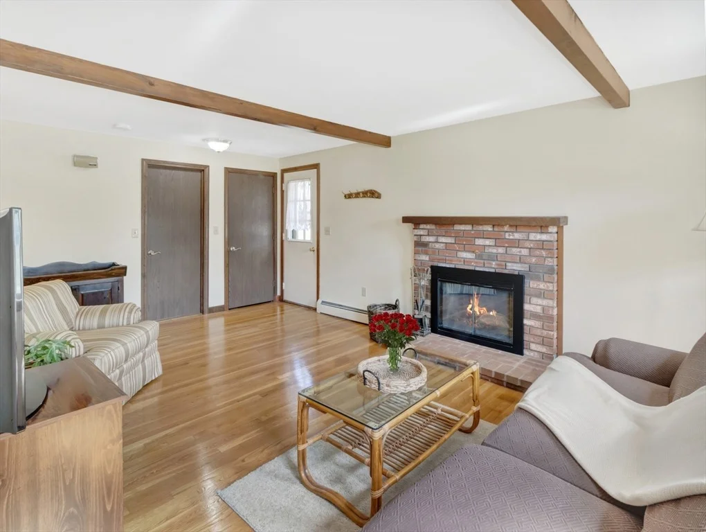 Photo of 15 Riverside Dr