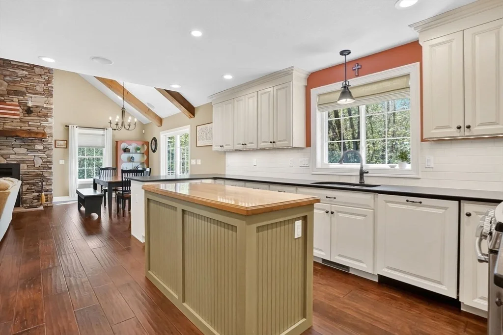 Photo of 109 Booth St