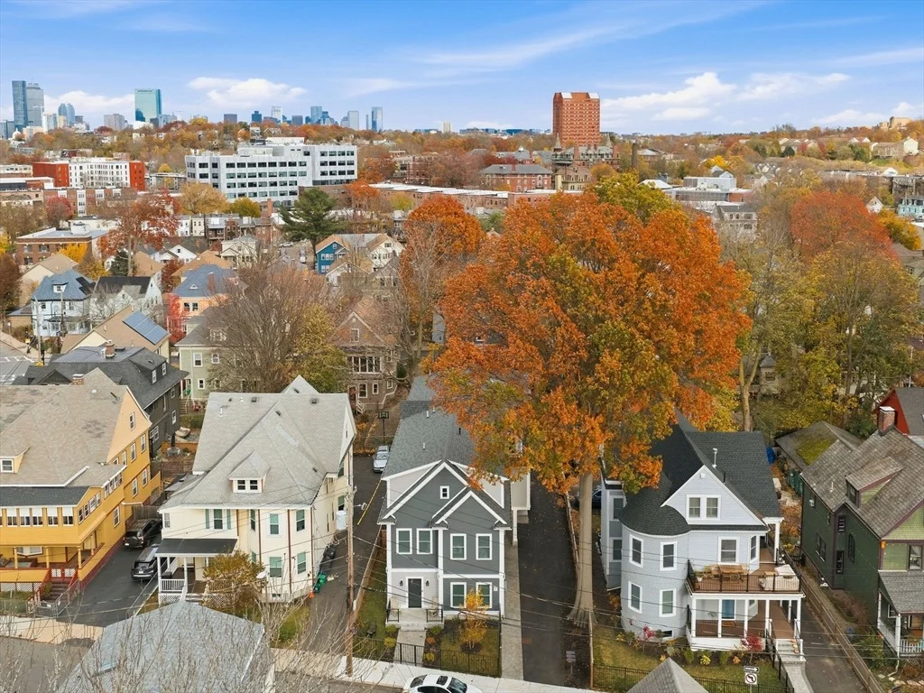 Photo of Unit 2 at 175 School St