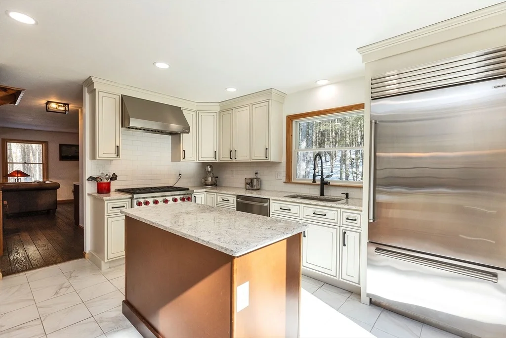 Photo of 44 Lakeview Drive