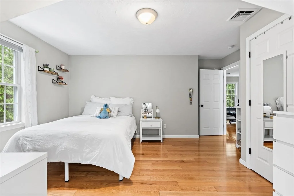 Photo of 104 Gilchrest Street