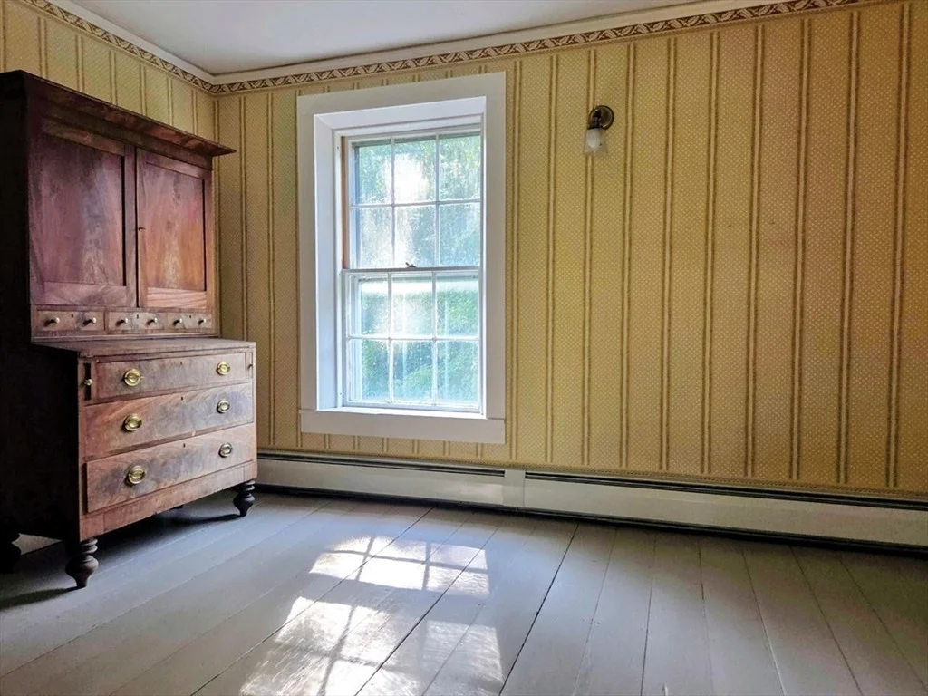 Photo of 81 Barre Rd