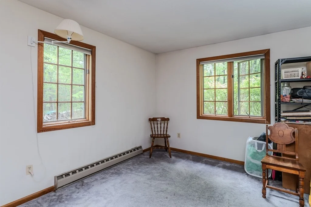 Photo of 102 Larkspur Dr