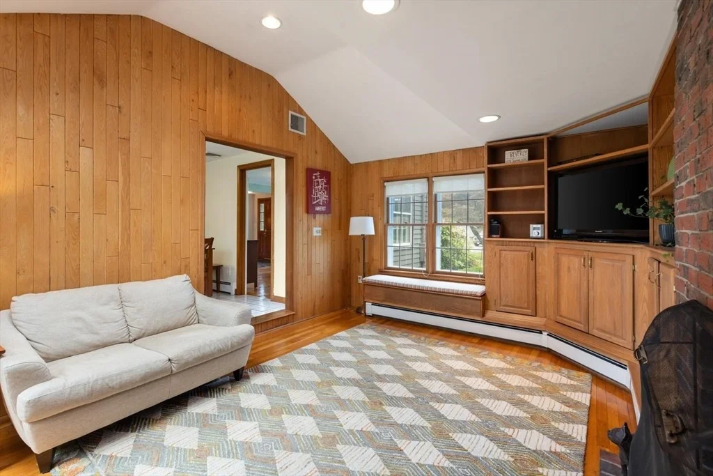 Photo of 159 Mckay St
