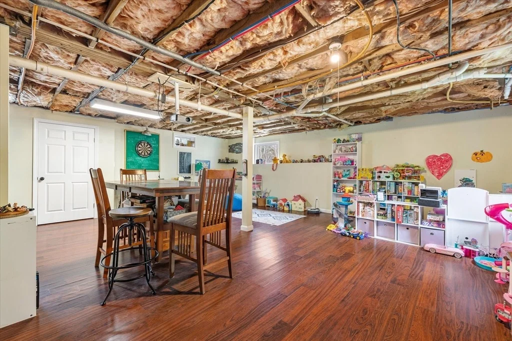 Photo of 84 Baptist Common Rd