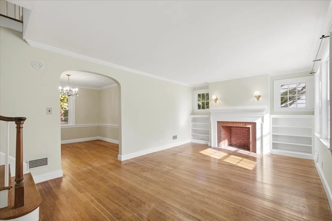 Photo of 77 Payson Rd