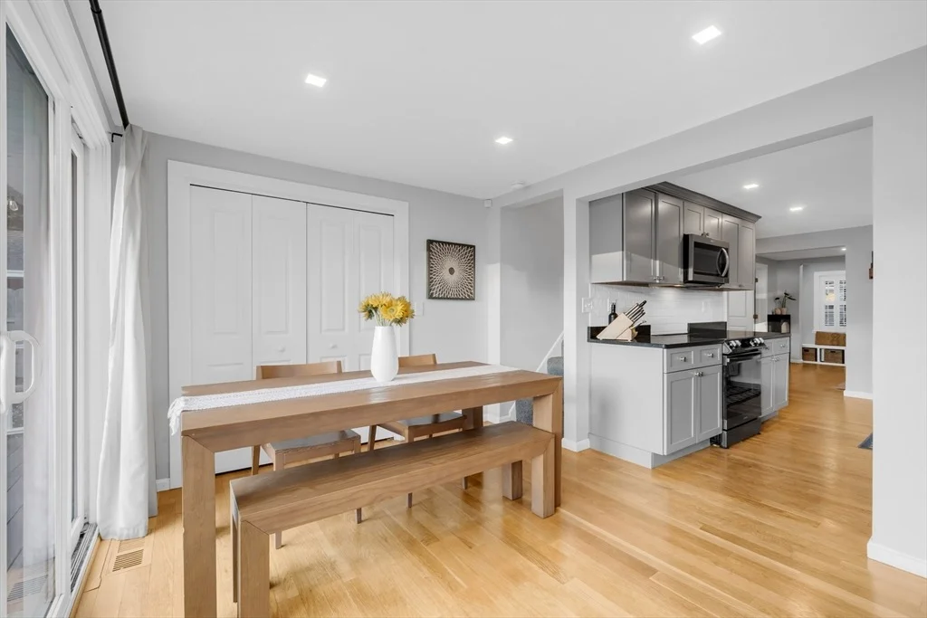 Photo of 37 Hillcrest Ave
