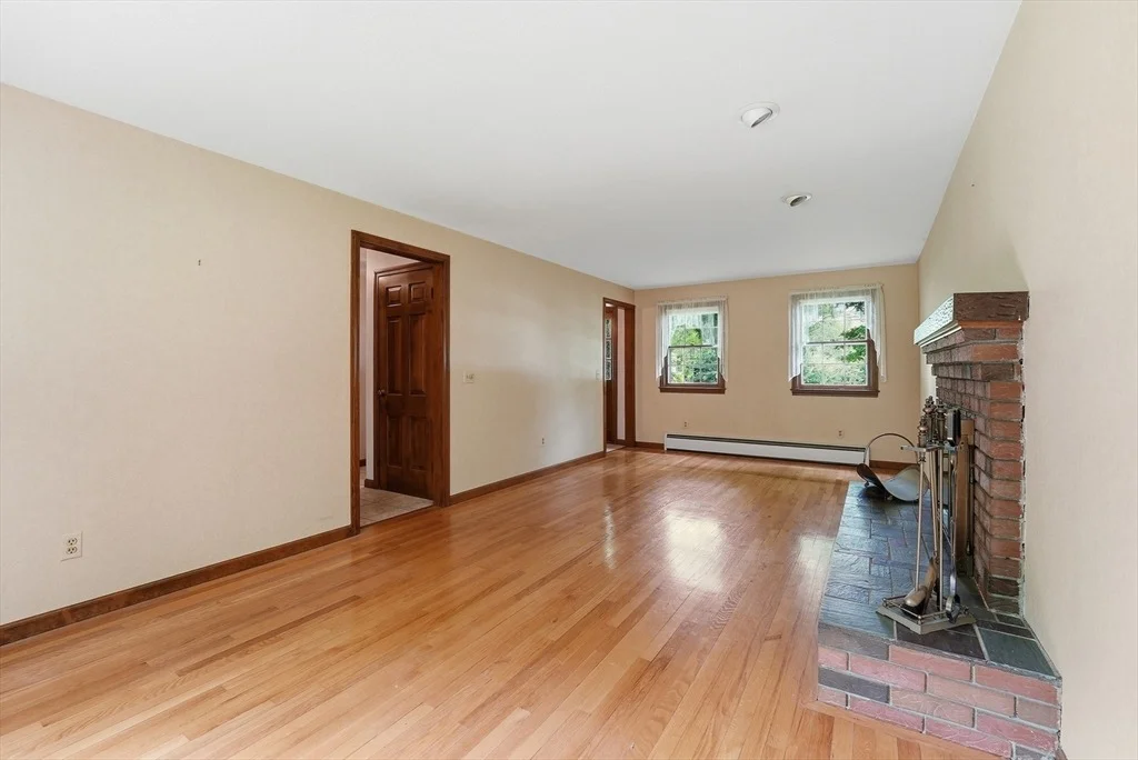 Photo of 17 Raymond Dr