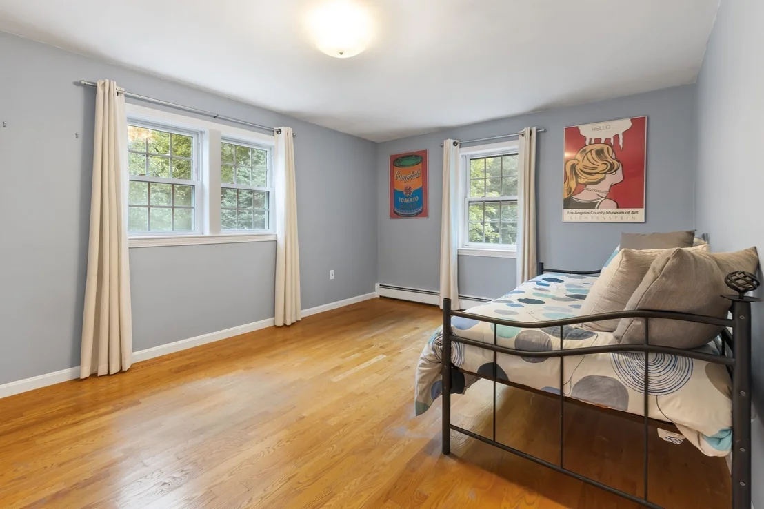 Photo of 23 Leach Ln