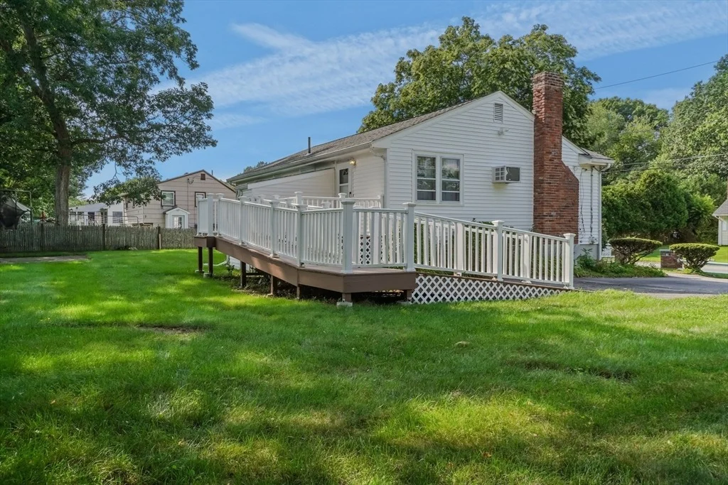 Photo of 111 Crestfield Dr