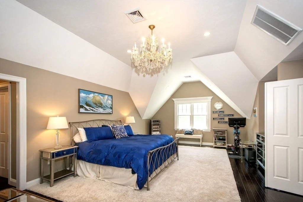 Photo of 17 Saddle Ln