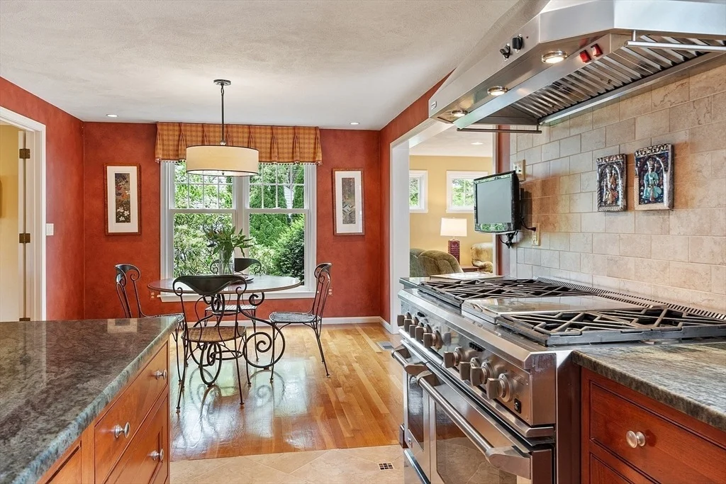 Photo of 166 Harrington Ave