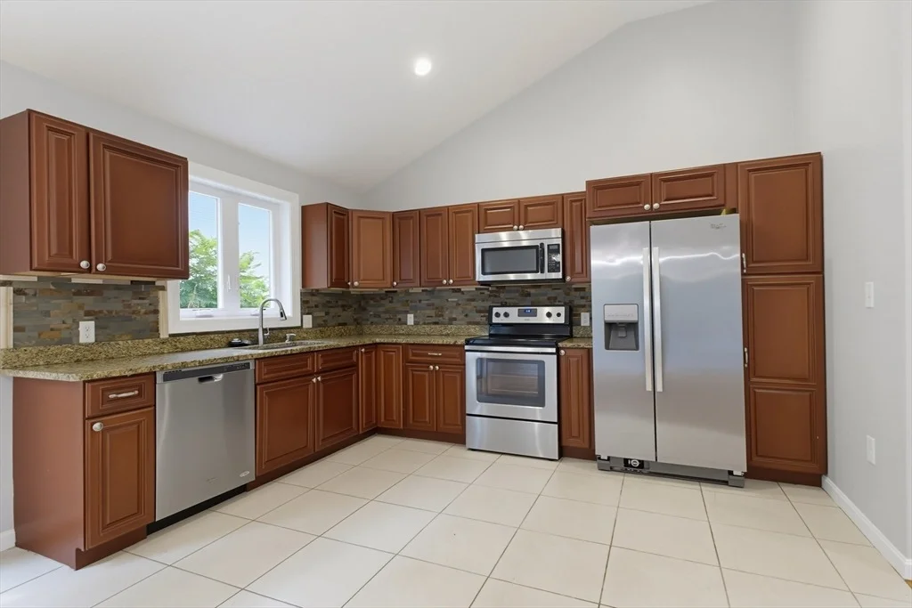 Photo of 70 Swan Ave