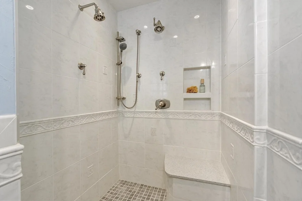 Photo of 23 Tahanto Trail