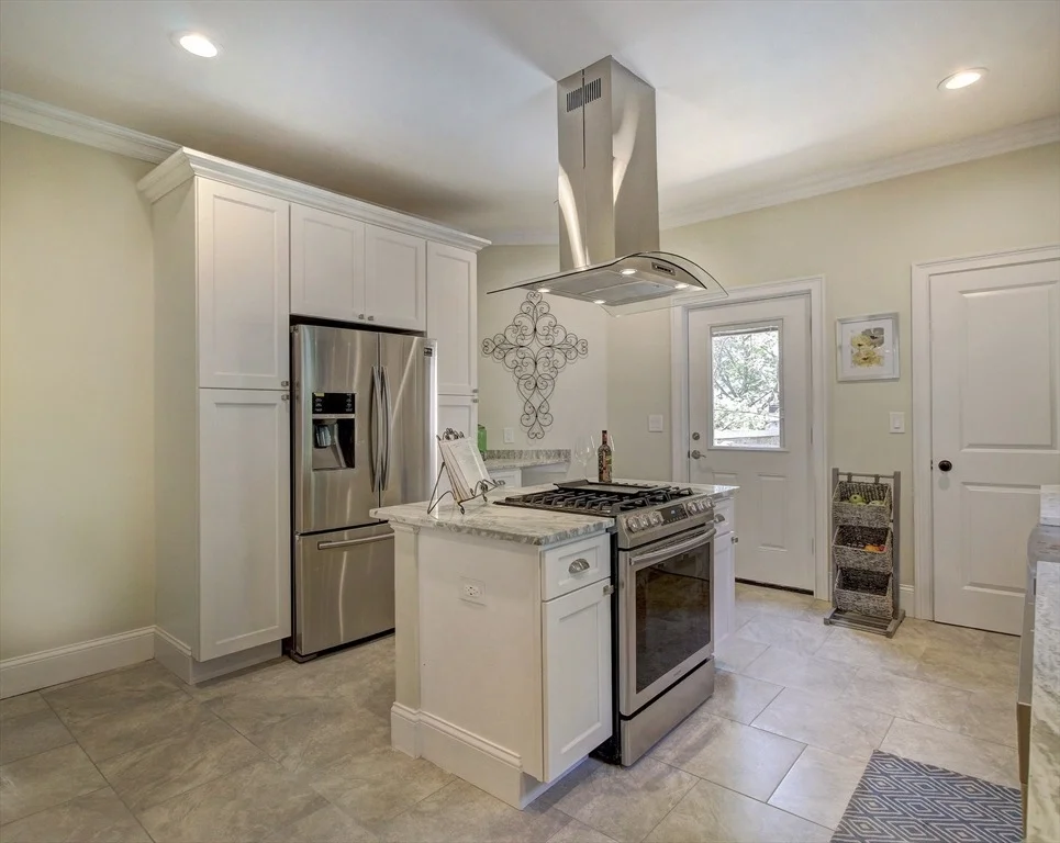 Photo of 287 Walnut Ave