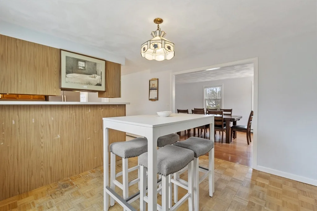 Photo of 27 Merrimac Dr