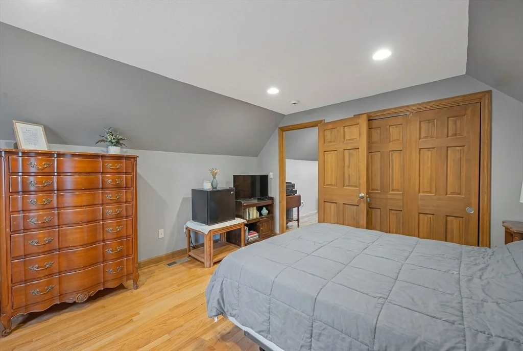 Photo of 50 Emerson St